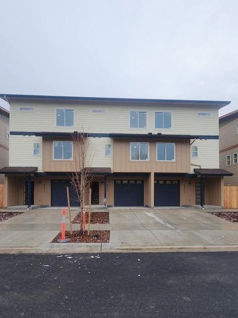 Building Photo - 4431-C Deveraux Place