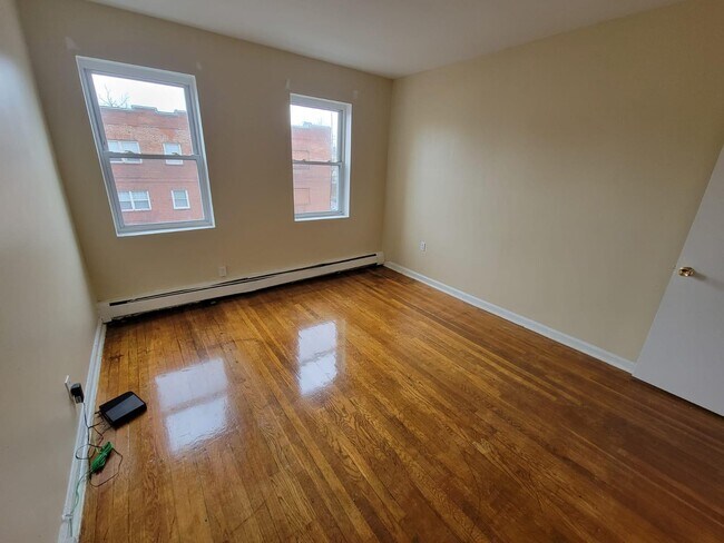 Building Photo - 78 Ellsworth Ave