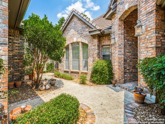 Foto del edificio - 82 Westcourt Ln