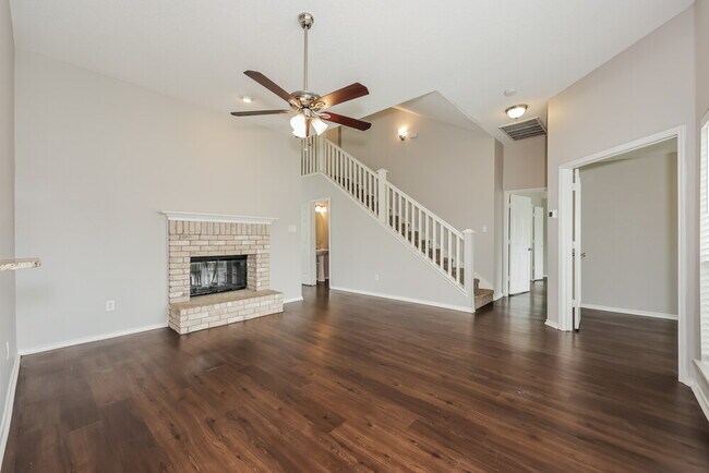 Foto del edificio - 3222 Eagle Ln