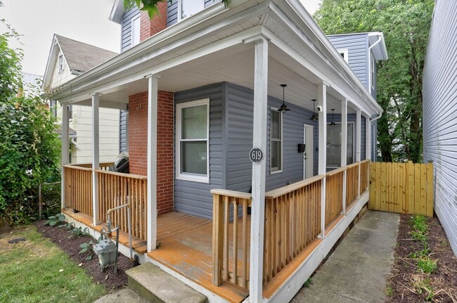 Photo - 619 E 35th Street House