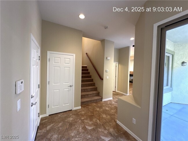 Building Photo - 9216 Tudor Park Pl