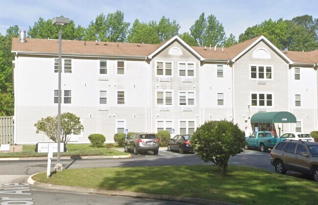 Foto del edificio - 2139 Broadmoor Ave