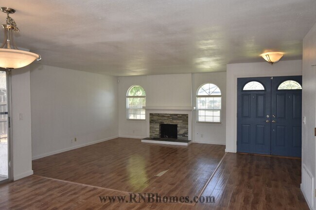 Foto del edificio - 6847 Red Maple Way