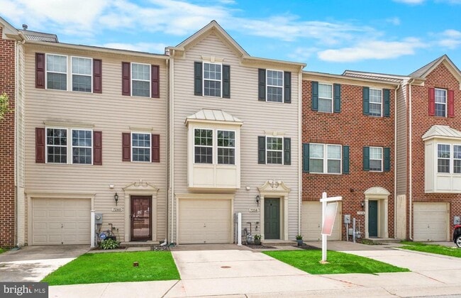Building Photo - 7258 Mockingbird Cir