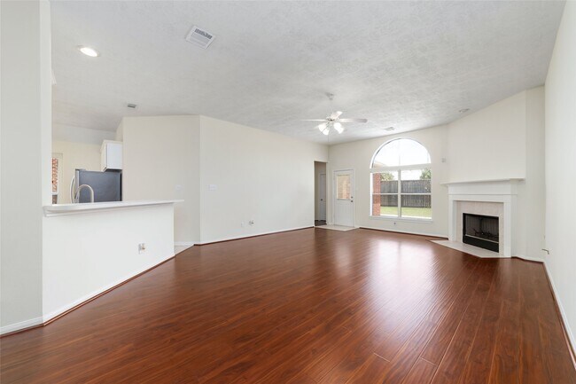 Foto del edificio - 10603 White Bridge Ln