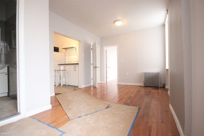 Building Photo - 242 Knickerbocker Ave