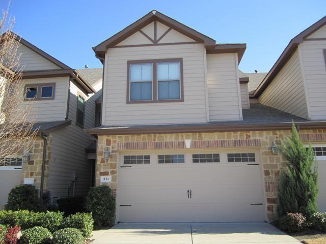 Primary Photo - 821 Apple Hill Dr
