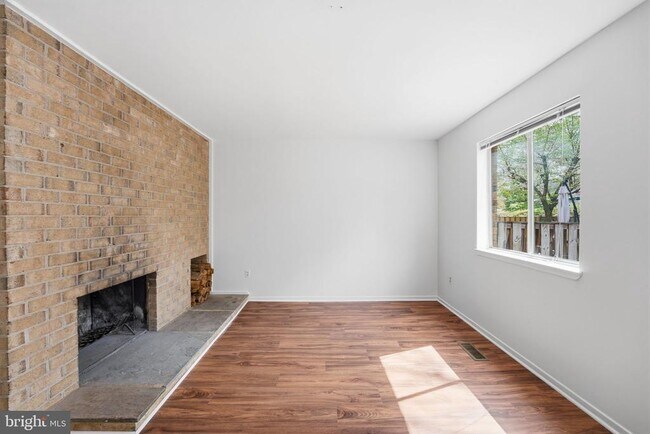 Foto del edificio - 1747 Cy Ct