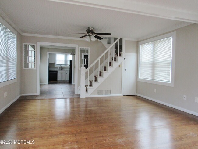 Foto del edificio - 521 E Point Pleasant Ave