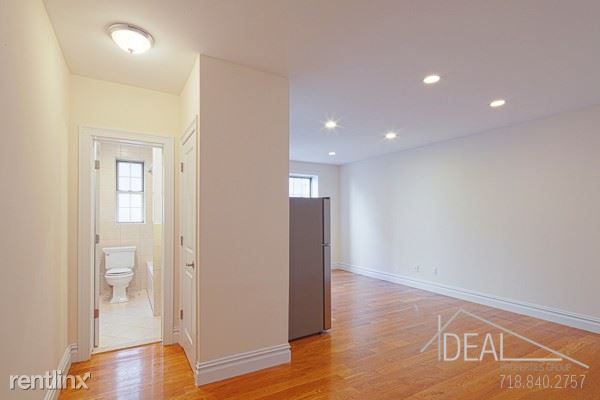 Foto del edificio - 276 Washington Ave