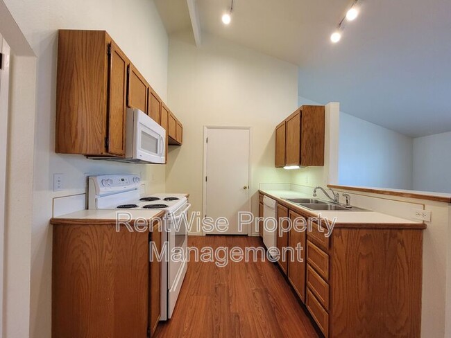 Building Photo - 3950 Cambria Way