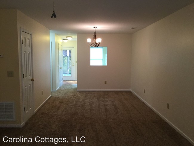 Building Photo - 2 br, 2 bath House - 403 Carrington Place