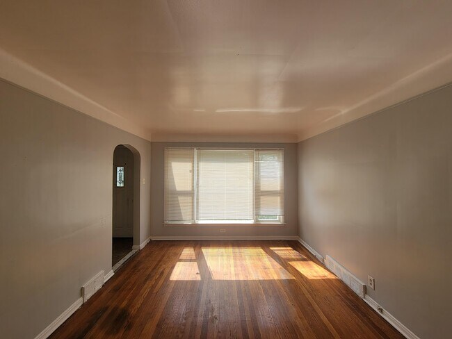 Building Photo - 9600 Artesian St