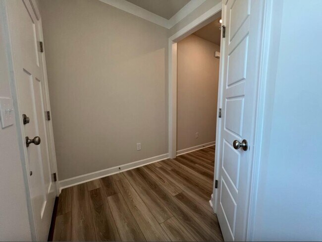 Building Photo - 131 Callen Dr