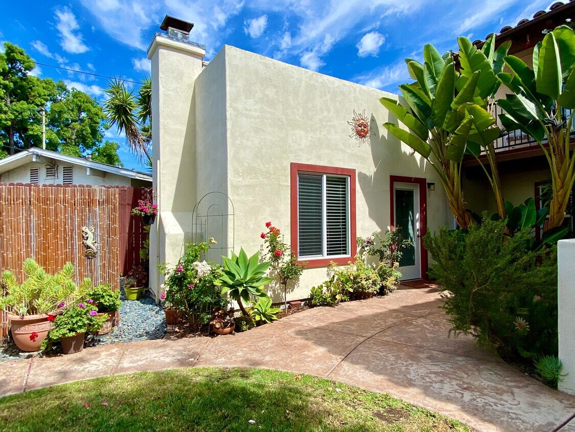 Foto principal - Beautiful 1 Bedroom Apartment w/Private Pa...