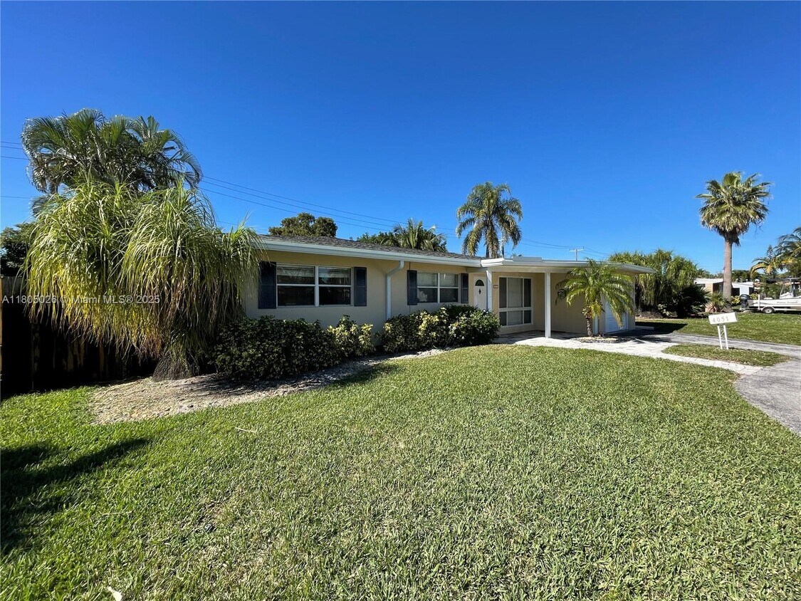 Foto principal - 4051 NE 17th Terrace