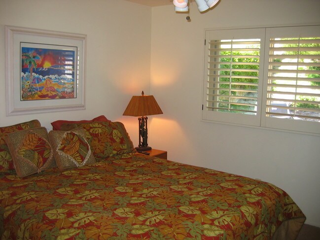 Foto del edificio - 4564 Beverly Glen Dr