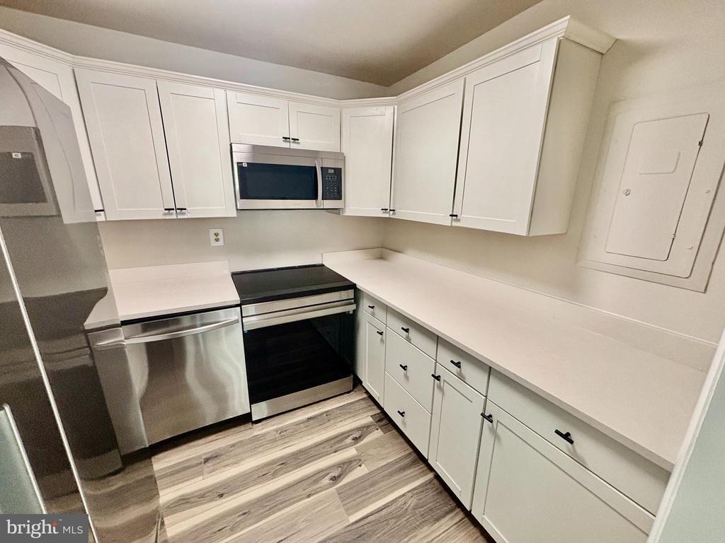 Foto principal - 327 St Marys Ave