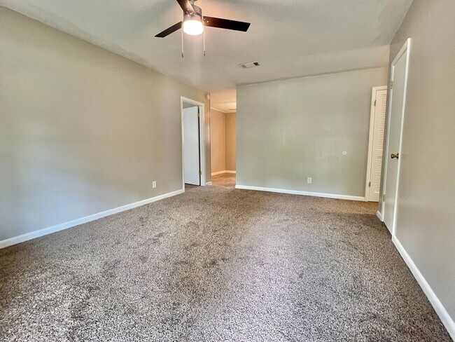 Building Photo - AVAILABLE NOW [NO PETS PERMITTED]