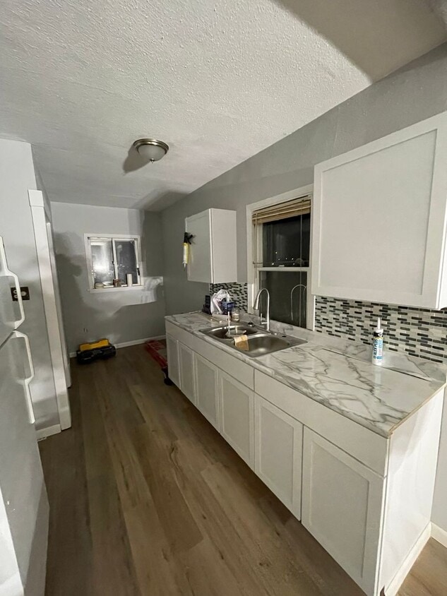 Building Photo - 3 Bedroom 1 Bathroom House For Rent