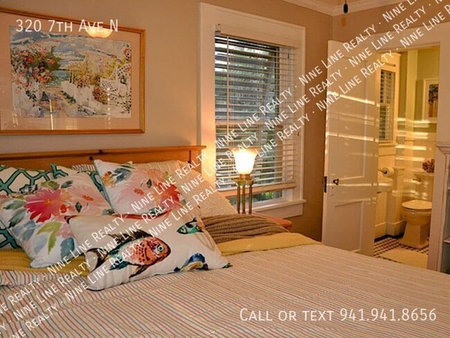 Building Photo - 320 7th Ave N