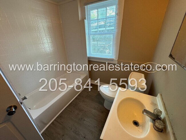 Foto del edificio - 1012 Cotton Ave SW