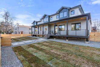 Building Photo - 2122 Goss Cir W