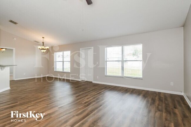 Building Photo - 1620 Pompano Way