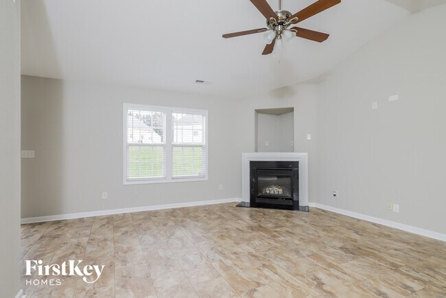 Building Photo - 489 Camden Ridge Dr