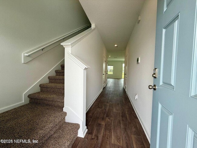 Foto del edificio - 1469 Jeremiah St