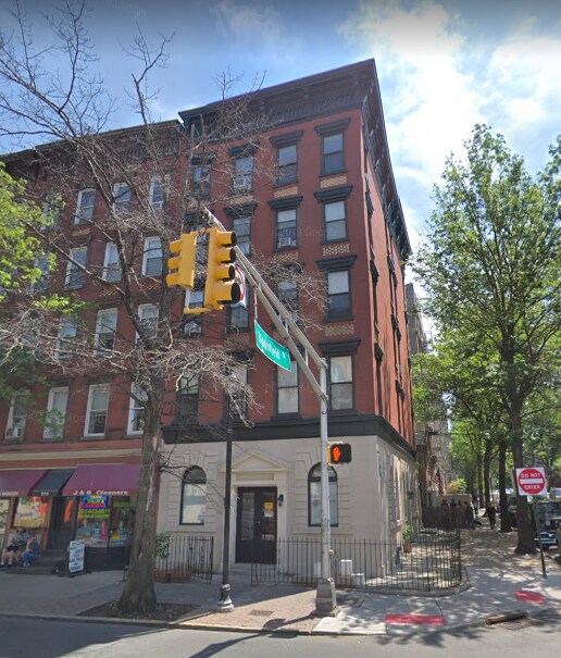 Building Photo - 113 14th St