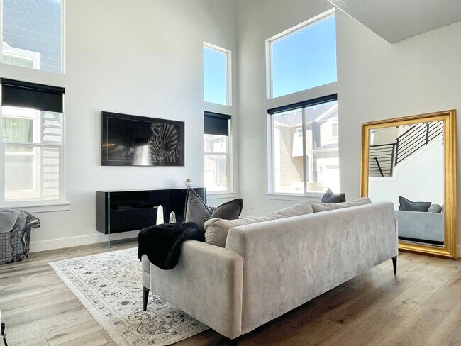 Foto del edificio - Modern Townhome at North Pointe Village!
