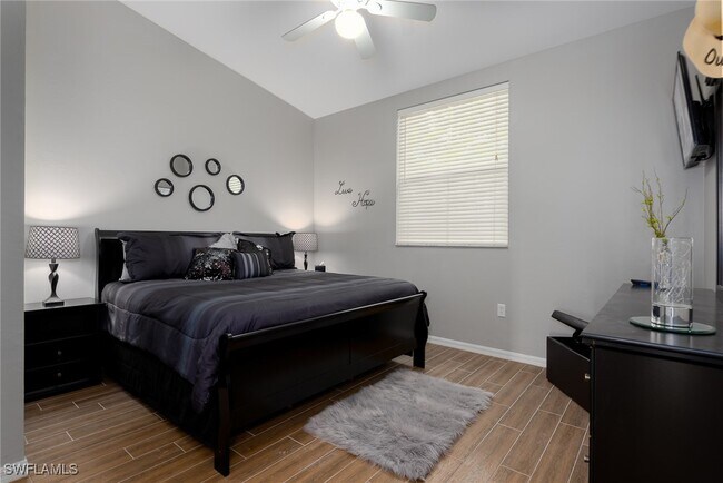 Foto del edificio - 15430 Bellamar Cir
