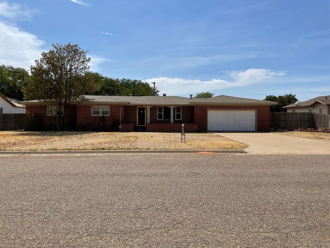 Foto principal - 625 S. 16th Street/Slaton