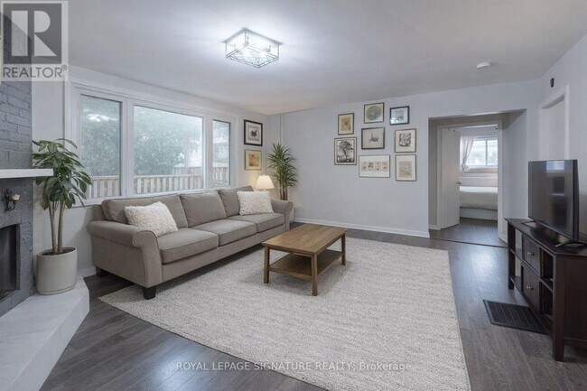 Photo du bâtiment - 117 Hampton Ave