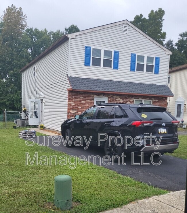 Building Photo - 505 Corinthian Ave