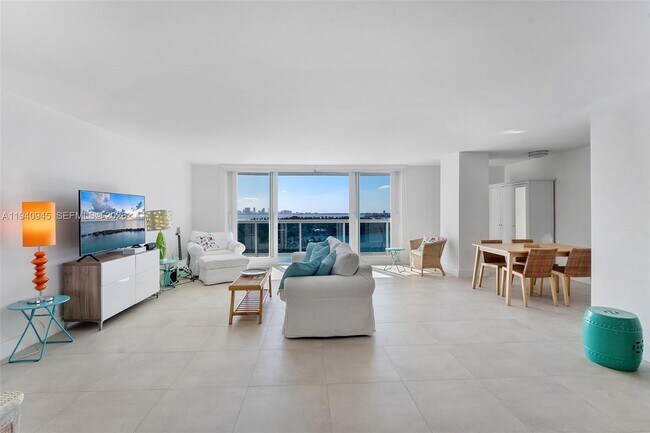 Foto del edificio - 6770 Indian Creek Dr