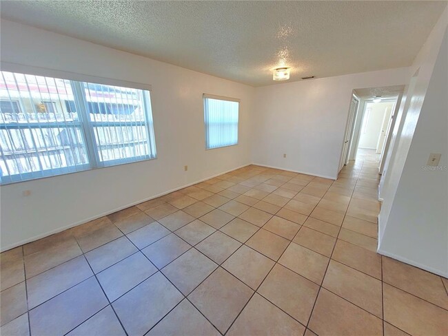 Building Photo - 4012 Audubon Dr