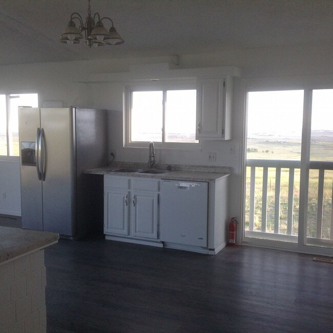 Building Photo - JUST REDUCED  4 Bed 4 Bath HORSE PROPERTY