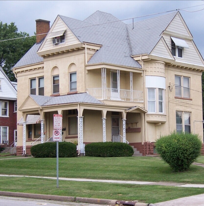 Primary Photo - 705 N Perry St