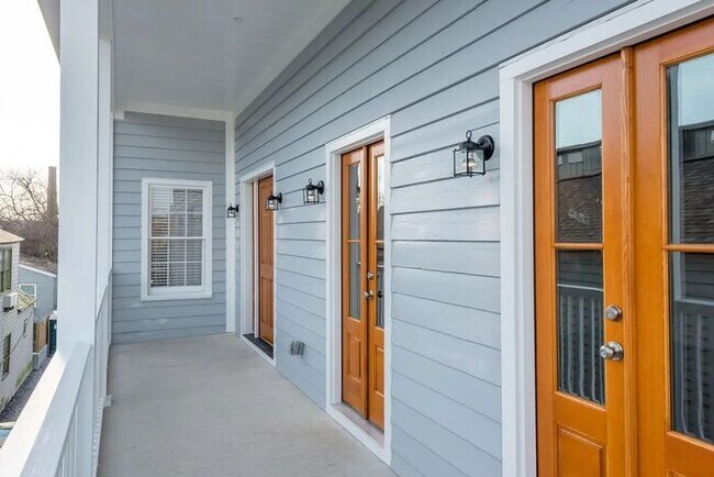 Foto del edificio - 321 Ashley Ave