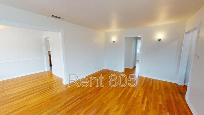 Foto del edificio - 3188 Trinity Dr