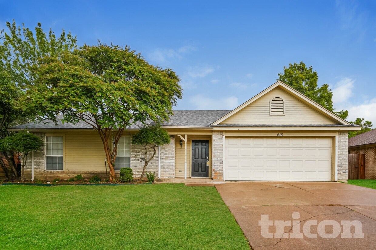 Foto principal - 615 Sherman Dr