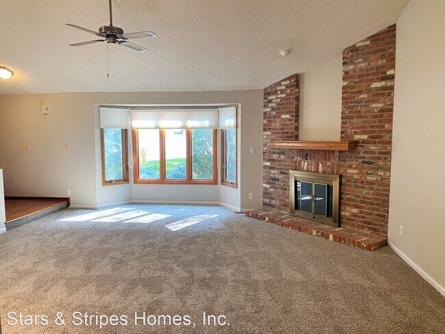 Building Photo - 4170 S Fraser Cir