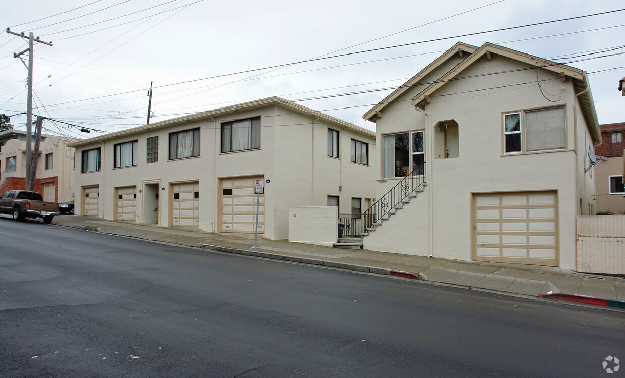 Building Photo - 204-210 Magnolia Ave
