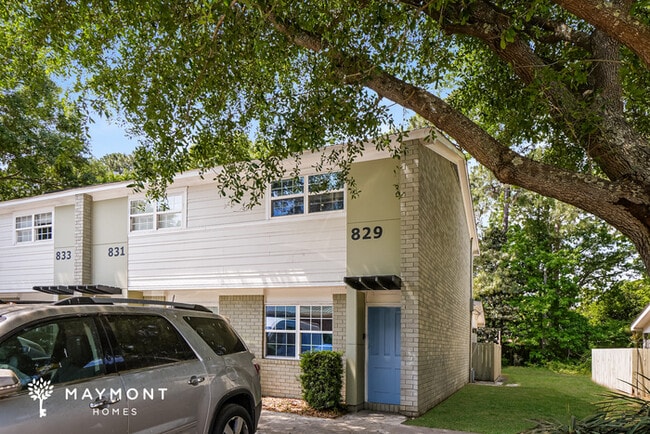 Building Photo - 829 Von Kolnitz Rd
