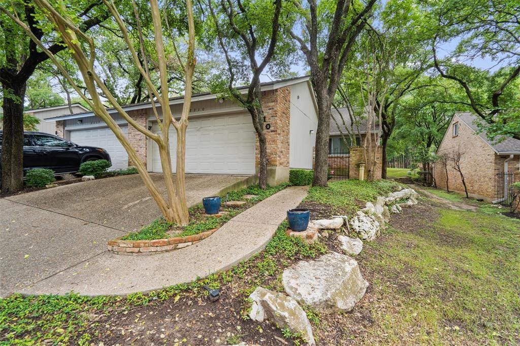 8310 Summerwood Dr, Austin, TX 78759 Townhome Rentals in Austin TX