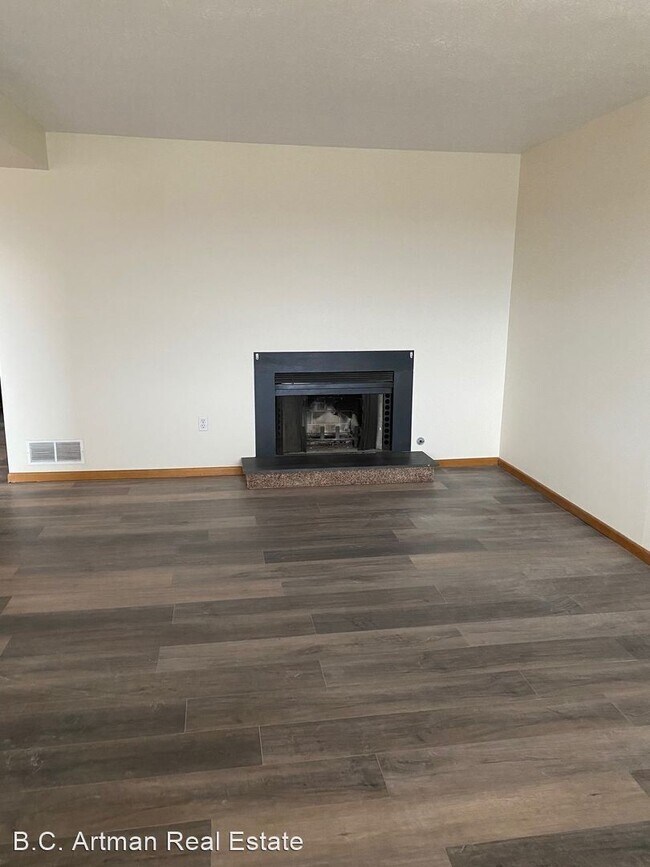 Building Photo - 2 br, 2 bath House - 1845 Clayton Avenue #204