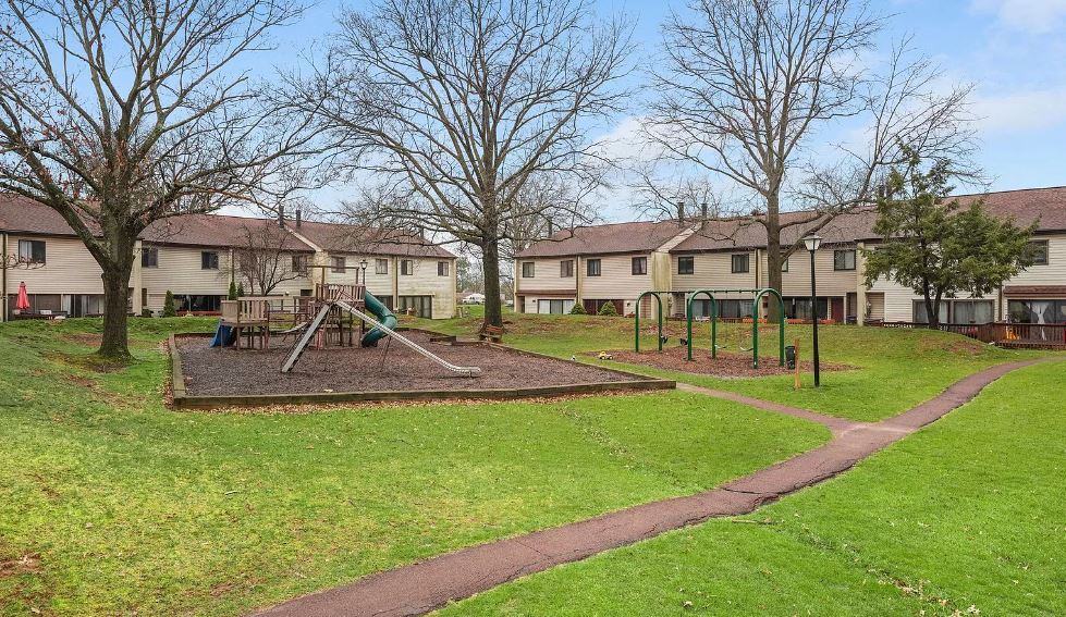 48 Centennial Ridge Dr, Telford, PA 18969 Townhome Rentals in Telford